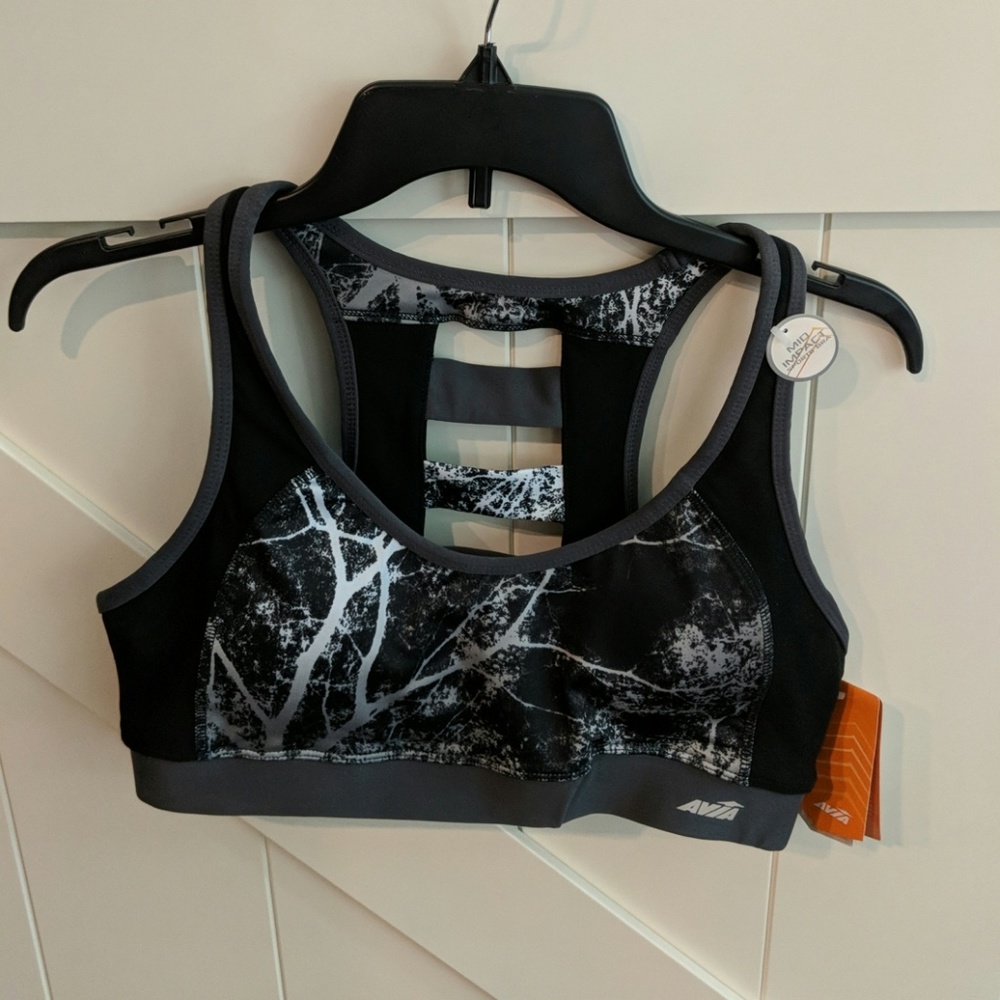 🌻4/$20 NWT Avia ladderback sports bra L